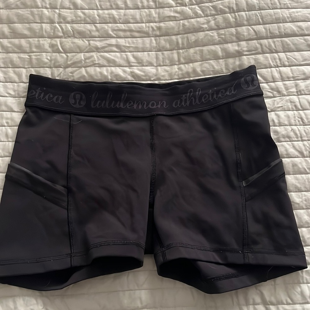 Lululemon spandex shorts